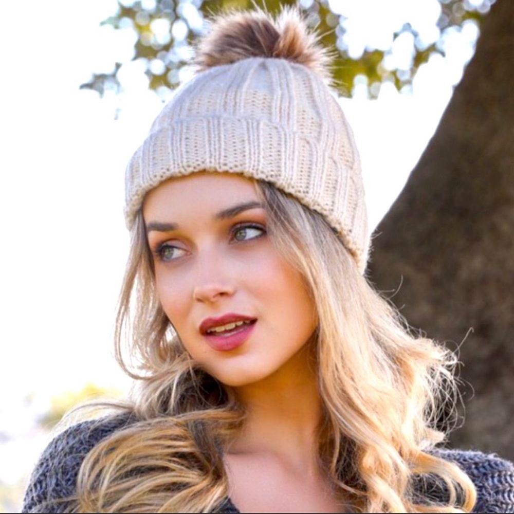 ❤️ NEW-thermal lined ribbed knit womens Winter beanie pom warm hat